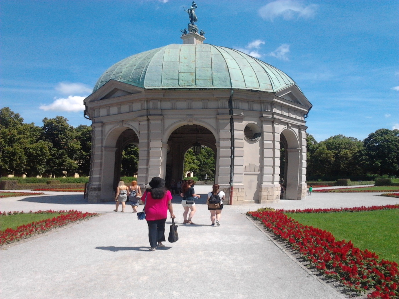 A scene from Der Englischer Garten: